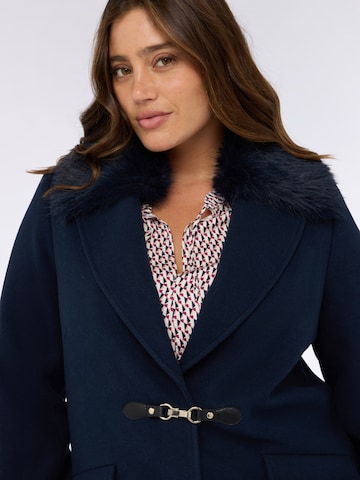 Cappotto invernale di Fiorella Rubino in blu