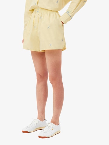 LACOSTE Regular Shorts in Gelb: Vorderseite