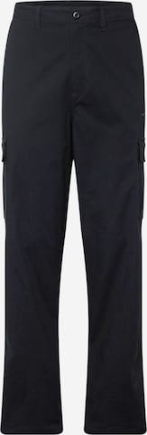 Regular Pantalon cargo 'Club' Nike Sportswear en noir : devant