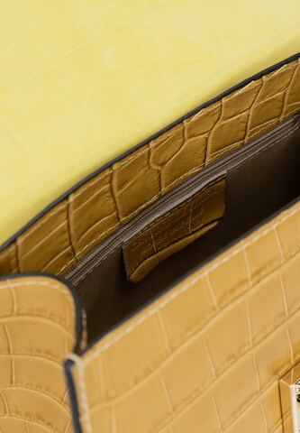 NAEMI Handbag in Yellow