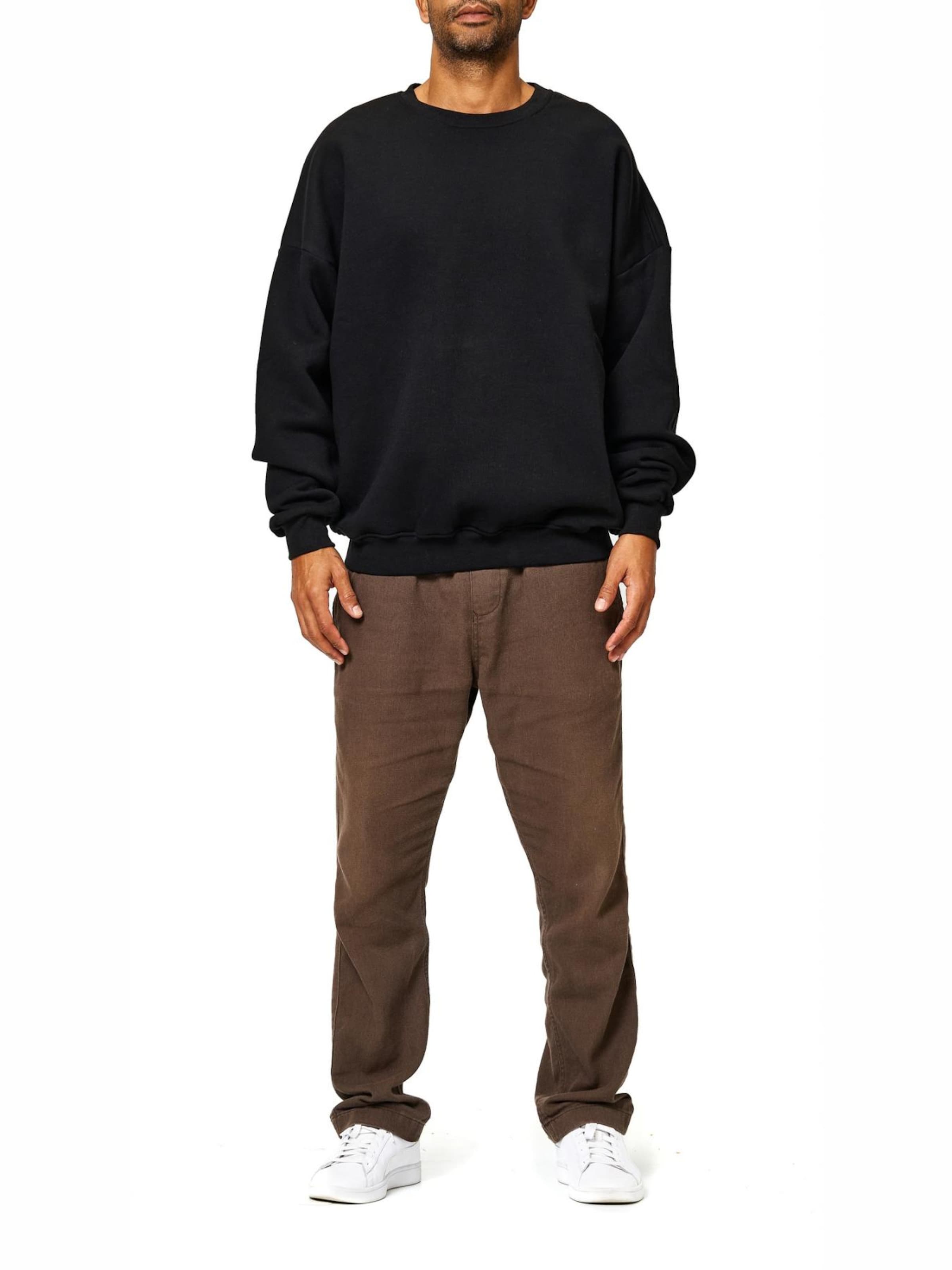 BlankOrder Sweater in Black