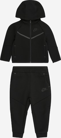 Nike SportswearJogging komplet 'TECH FLEECE' - crna boja: prednji dio