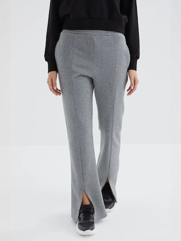 regular Pantaloni di Tommy Life in grigio: frontale