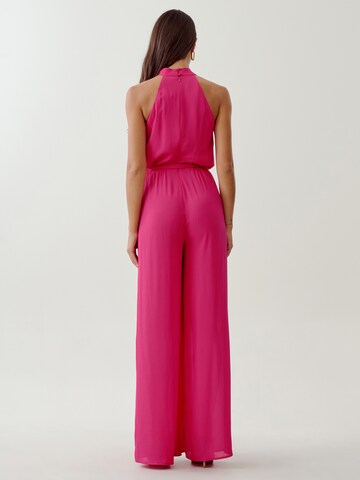 Tussah Jumpsuit 'SABRINA' i pink: tilbage