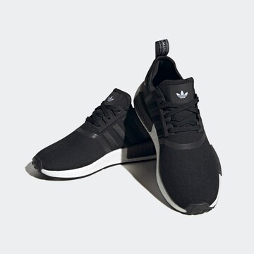 Sneaker bassa 'Nmd_R1' di ADIDAS ORIGINALS in nero