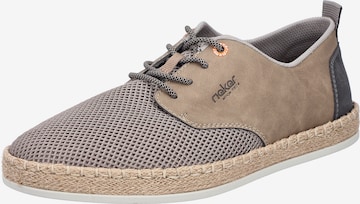 Chaussure à lacets Rieker en beige : devant