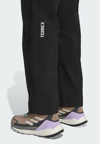 ADIDAS TERREX - regular Pantalón de montaña 'Xperior' en negro