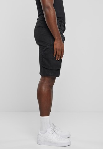 Urban Classics Slimfit Shorts in Schwarz