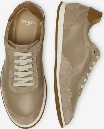 LOTTUSSE Sneakers laag 'Mancor' in Bruin