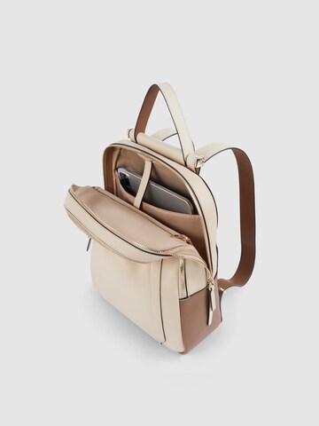 Piquadro Backpack in Beige
