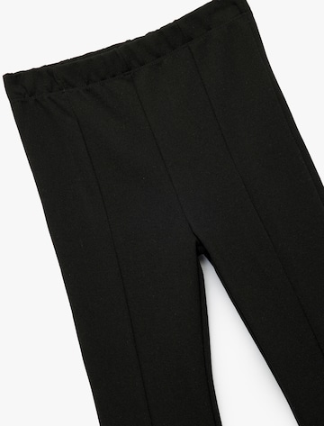 Koton Flared Broek in Zwart