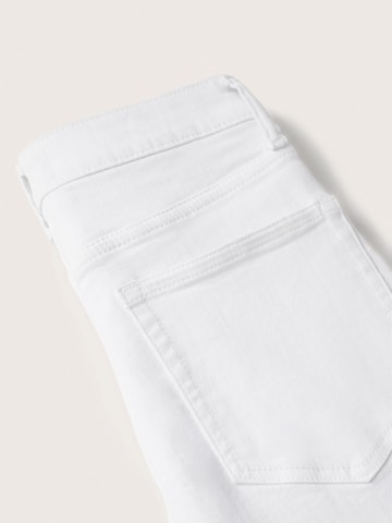 Skinny Jeans 'Anne' de la MANGO pe alb
