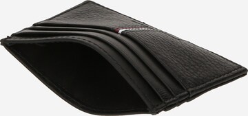 TOMMY HILFIGER Etui in Schwarz