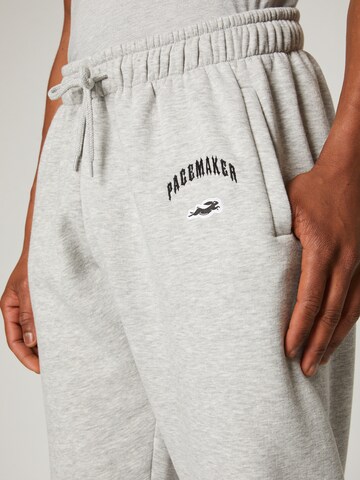 Pacemaker Tapered Pants 'PASICS' in Grey