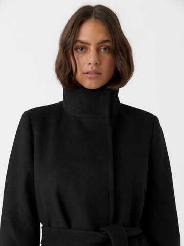 VERO MODA Between-Seasons Coat 'Twodope Vera' in Black