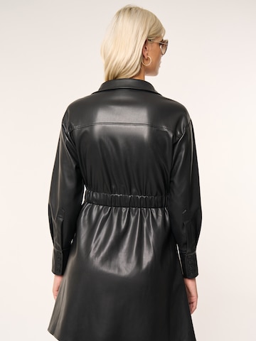 ABOUT YOU x Laura Giurcanu Košilové šaty 'Sarina' – černá