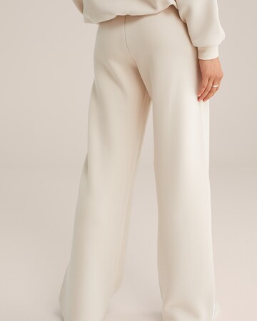 WE Fashion - Regular Calças em branco