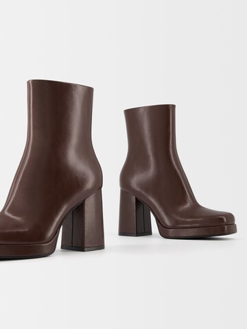 Bottines Bershka en marron