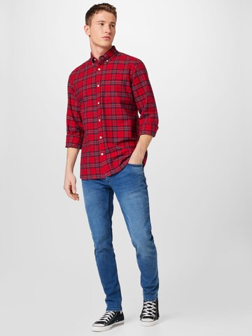 GAP Regular fit Button Up Shirt in Red