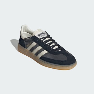 Sneaker bassa di ADIDAS ORIGINALS in grigio