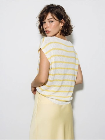 Haut 'Strickoberteile' Bianco Lucci en jaune