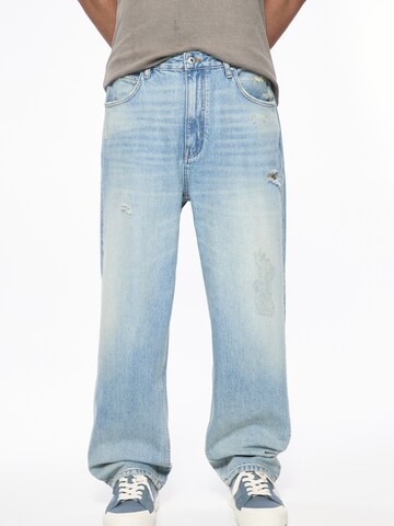 Pull&Bear Loosefit Jeans in Blauw: voorkant