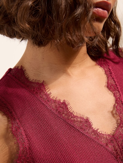 Friends Like These Top in Dark red, Item view