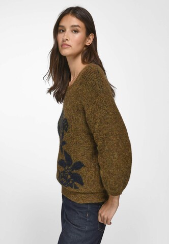 portray berlin Sweater in Green: front