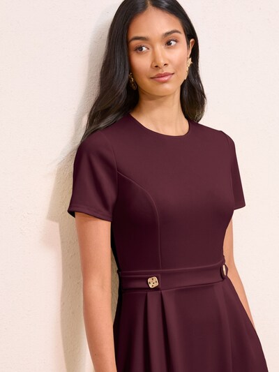 Friends Like These Kleit mari, Tootevaade