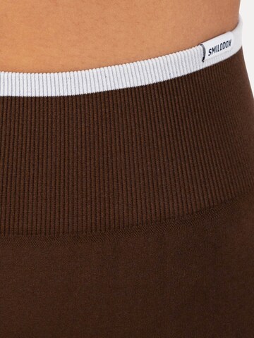 Smilodox Skinny Leggings in Bruin