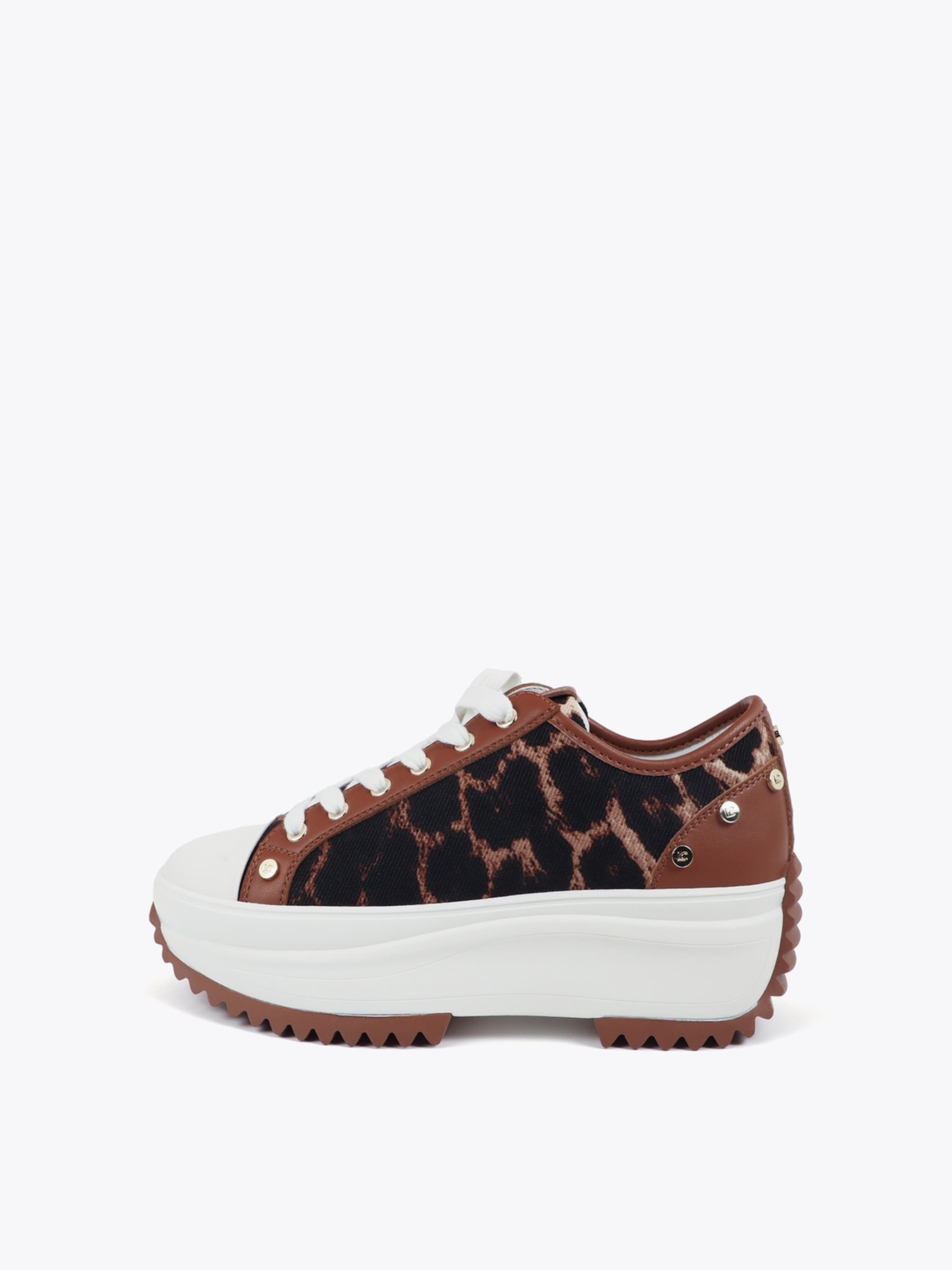 Lola Casademunt Sneakers laag in Bruin: voorkant