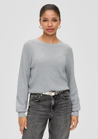 Pull-over QS en gris : devant