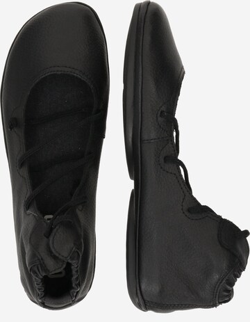 Ballerines 'Right Nina' CAMPER en noir