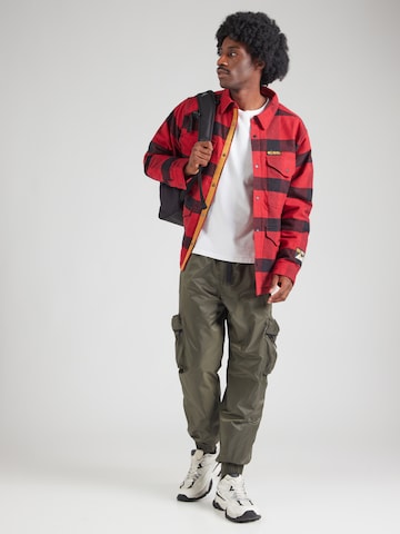 Coupe regular Chemise fonctionnelle 'High Cascades™' COLUMBIA en rouge