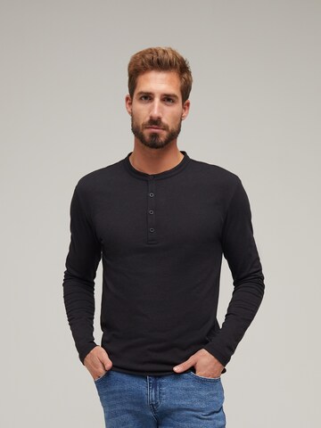 ABOUT YOU x Kevin Trapp Shirt 'Leon' in Zwart: voorkant