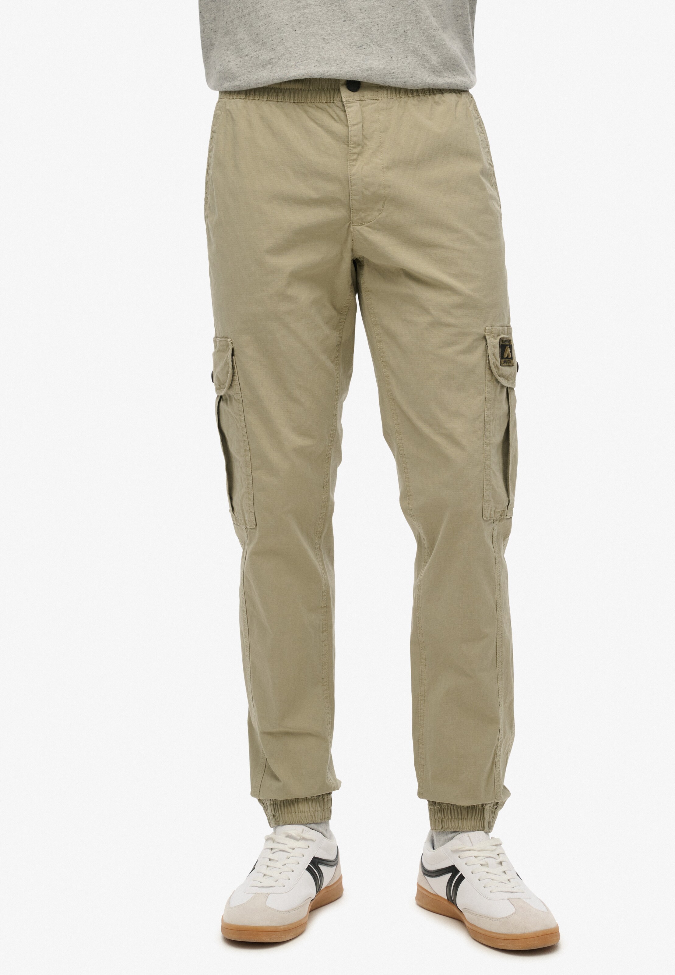 Superdry Tapered Cargo Pants 'Para' in Green: front