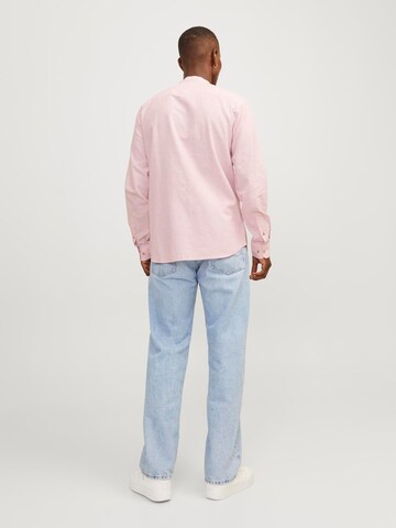 JACK & JONES Comfort Fit Skjorte 'JJESummer Band' i pink