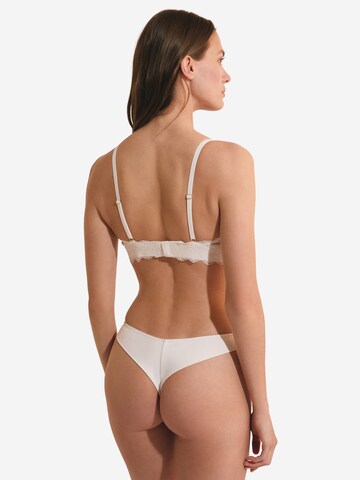 Triangolo Reggiseno 'Eclipse' di ETAM in beige