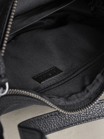 Next Torba na ramię w kolorze czarny