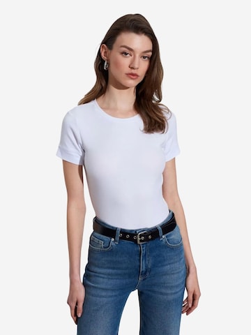 Dilvin Shirt in White