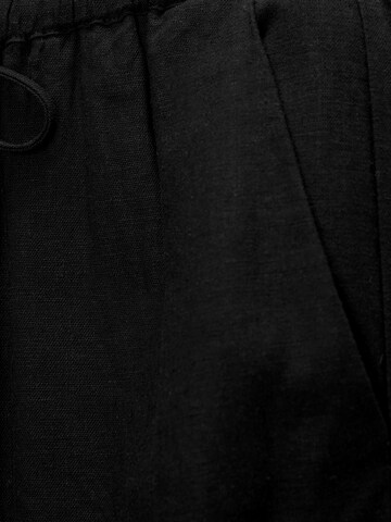 Wide leg Pantaloni di Pull&Bear in nero