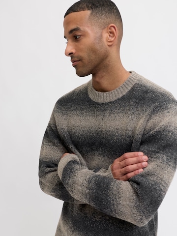 JACK & JONES Pullover '12286239'‌ in Braun
