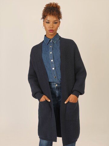 APART Strickjacke in Blau: Vorderseite