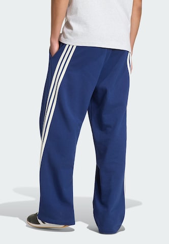 ADIDAS SPORTSWEAR Loosefit Urheiluhousut värissä sininen