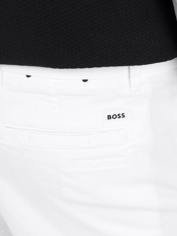 BOSS Slimfit Chinohousut 'Kaiton' värissä valkoinen