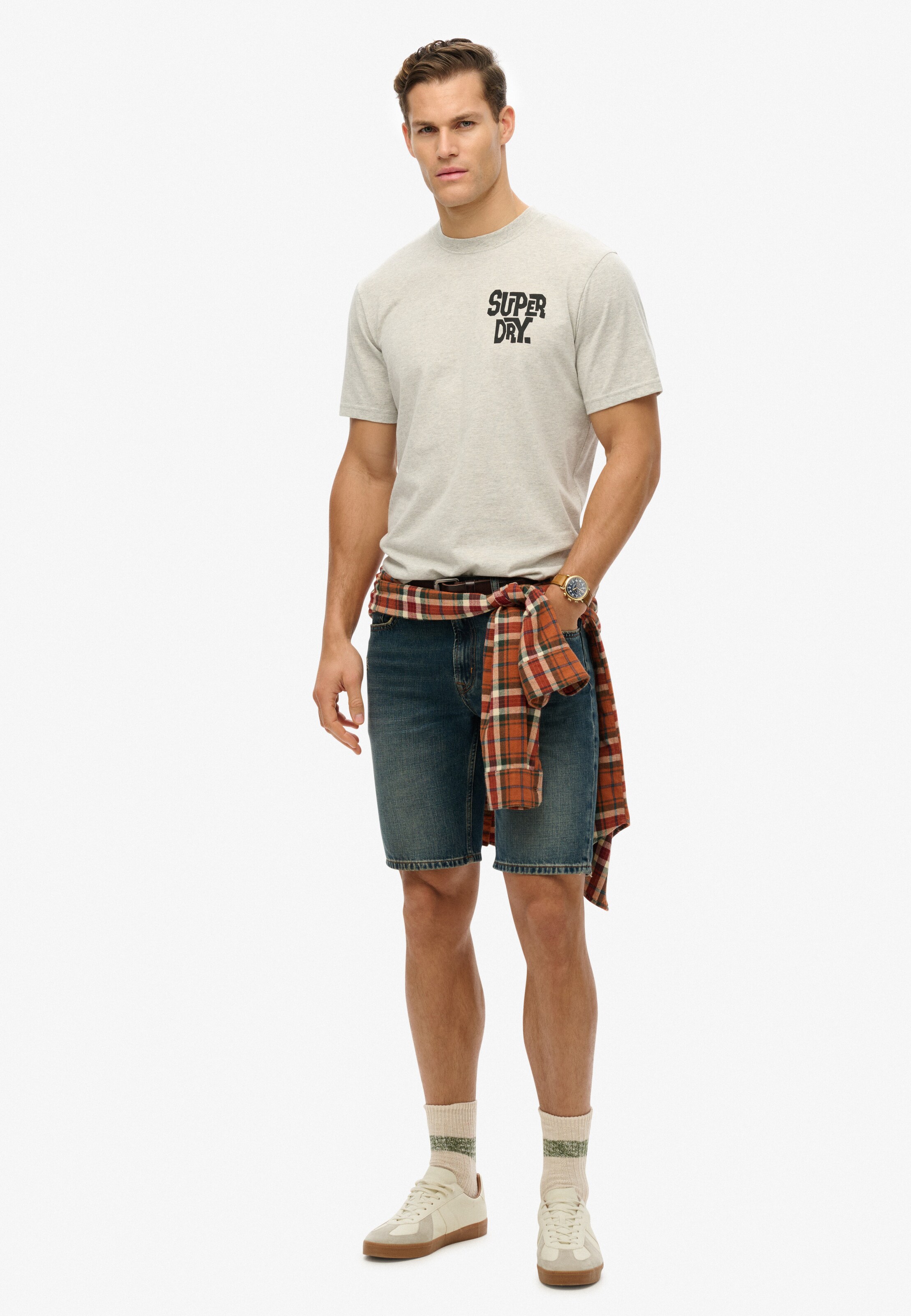 T-Shirt 'Outdoor Narrative' Superdry en gris