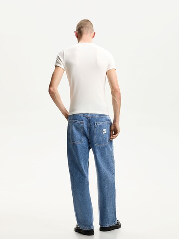 Bershka Loosefit Jeans i blå