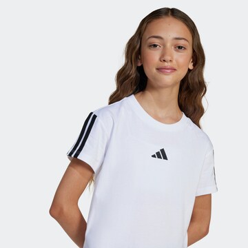 T-Shirt fonctionnel 'Essentials' ADIDAS SPORTSWEAR en blanc