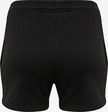 Hummel Regular Shorts in Schwarz