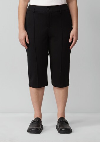Coupe slim Pantalon QS en noir : devant